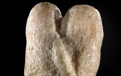 Les amants d’Aïn Sakhri : lorsque le plus vieux baiser du monde s’inscrivait dans la pierre…