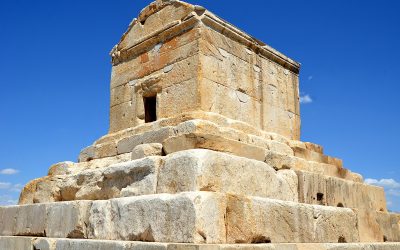 Le tombeau de Cyrus II à Pasargades